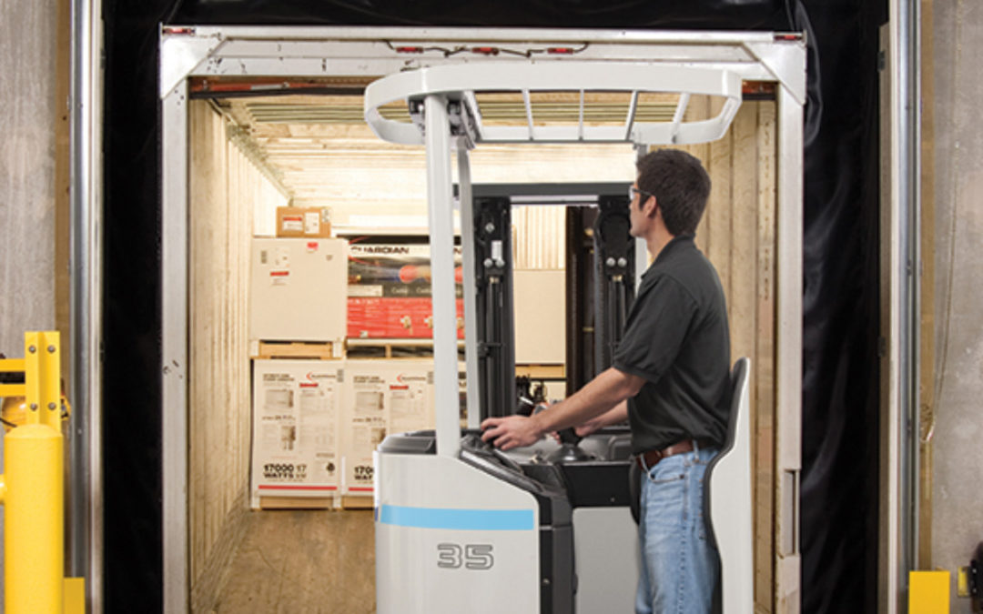 3 Ways Forklifts Increase Efficiency in a Warehouse or Distribution Center